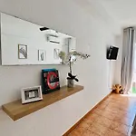 Estudio Pleno Centro De Con Balcon Y Piscina By South Costa Nerja